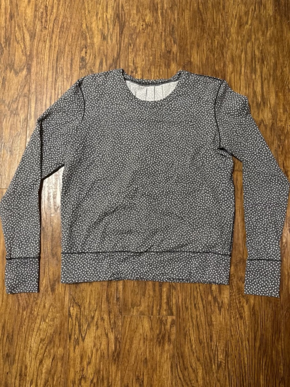 Lululemon Rush Hour Long Sleeve Shirt | Gray & White Spray Dot | Size 6